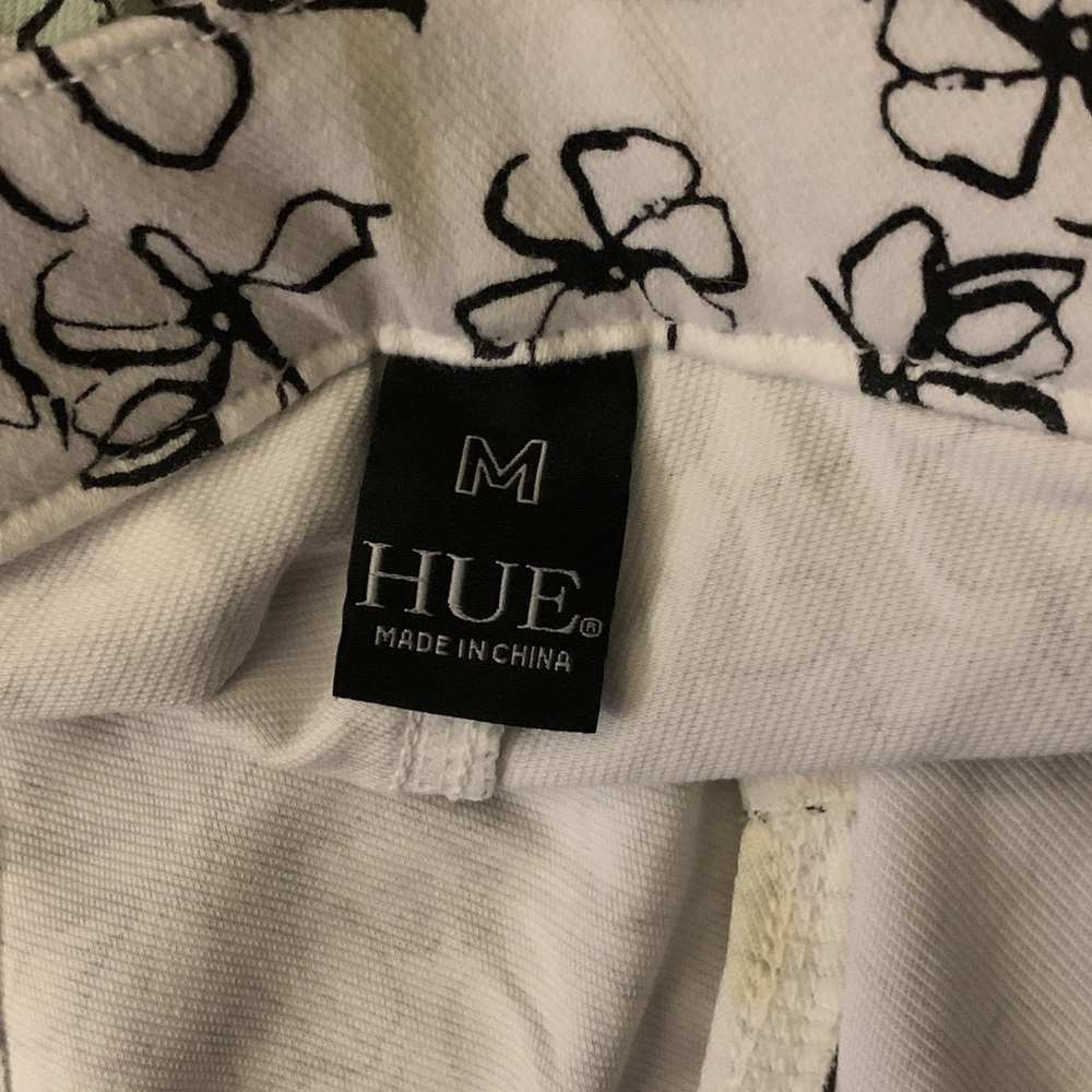 HUE Black and White Floral Pants